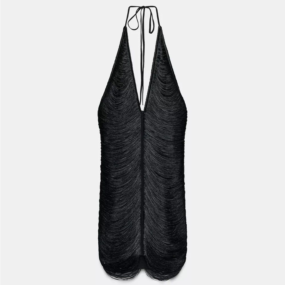 Zara Black Mini Dress 2025 Season. Flirty cute dress fits snug for a 4.